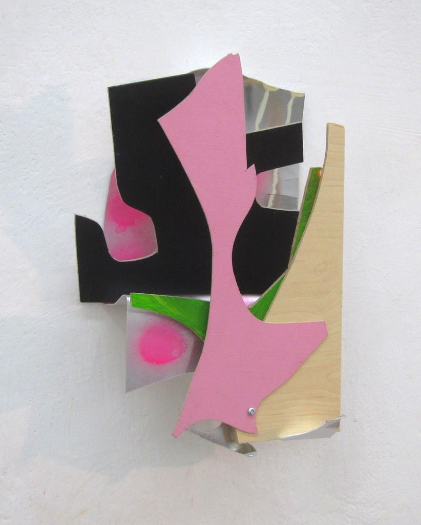 2014, Acryl und Sprühlack auf Sperrholz, Karton und Alublech, 29 × 19 × 9cm
